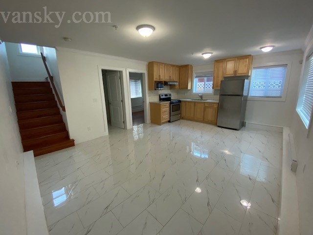 210610193355_Living area.jpg